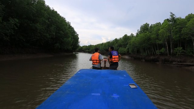 น้ำพุทะเลร้อน